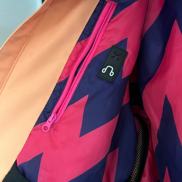 OOSC CLOTHING RETRO STYLE SKI COAT CORAL & MINT WITH PINK ACCENTS - Picture 5 of 7